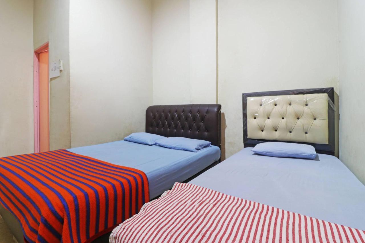 Wisma Cempaka 2 Syariah Hotel Parit  Kültér fotó