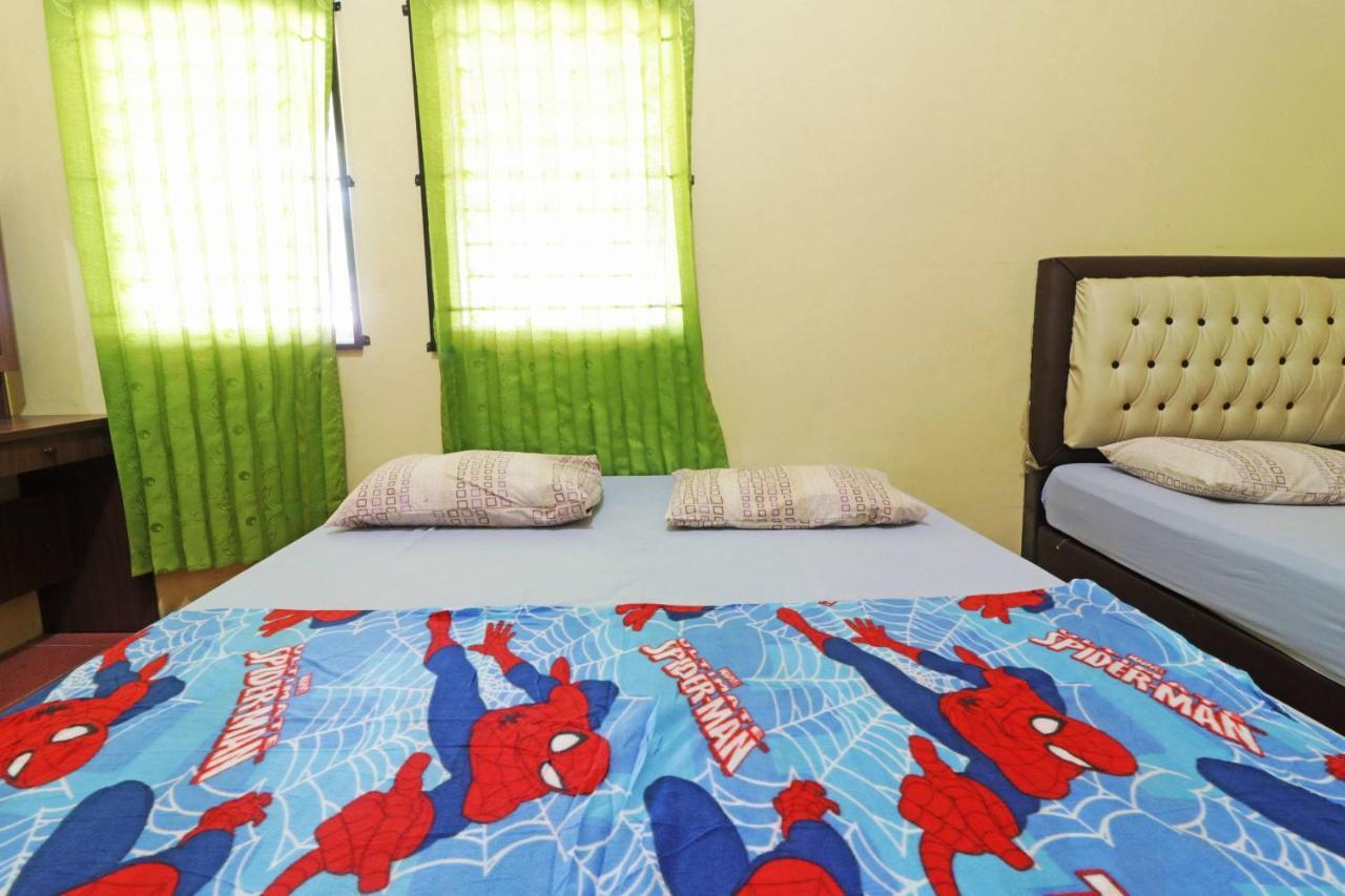 Wisma Cempaka 2 Syariah Hotel Parit  Kültér fotó